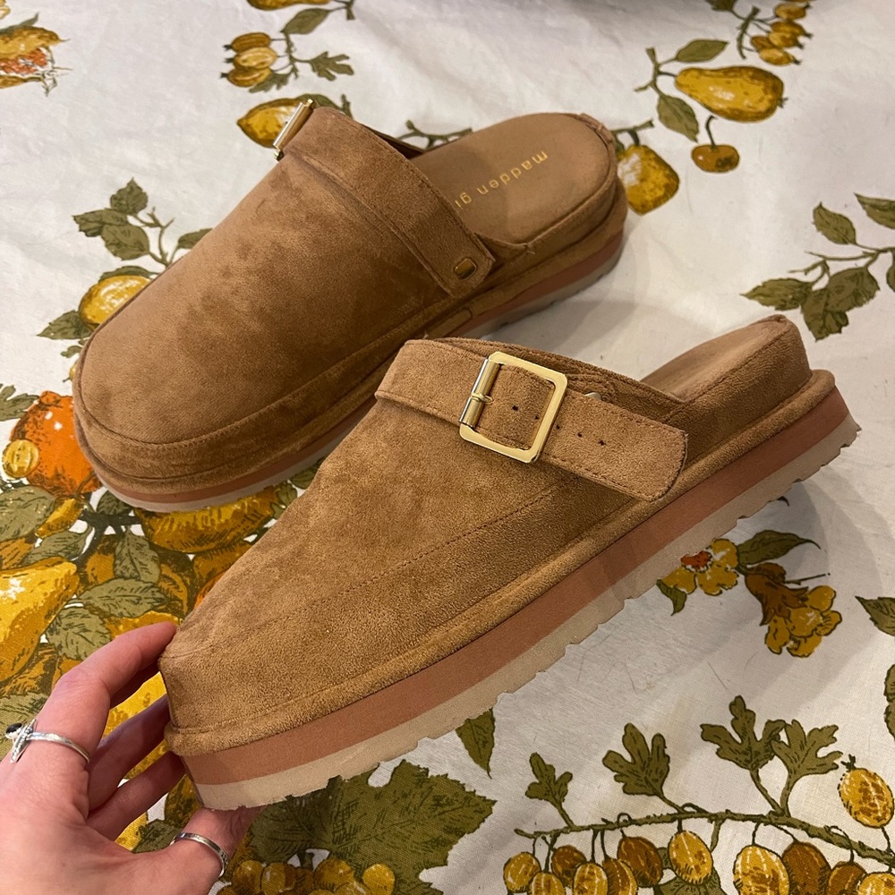 Madden Girl Graham Platform Clogs size 10